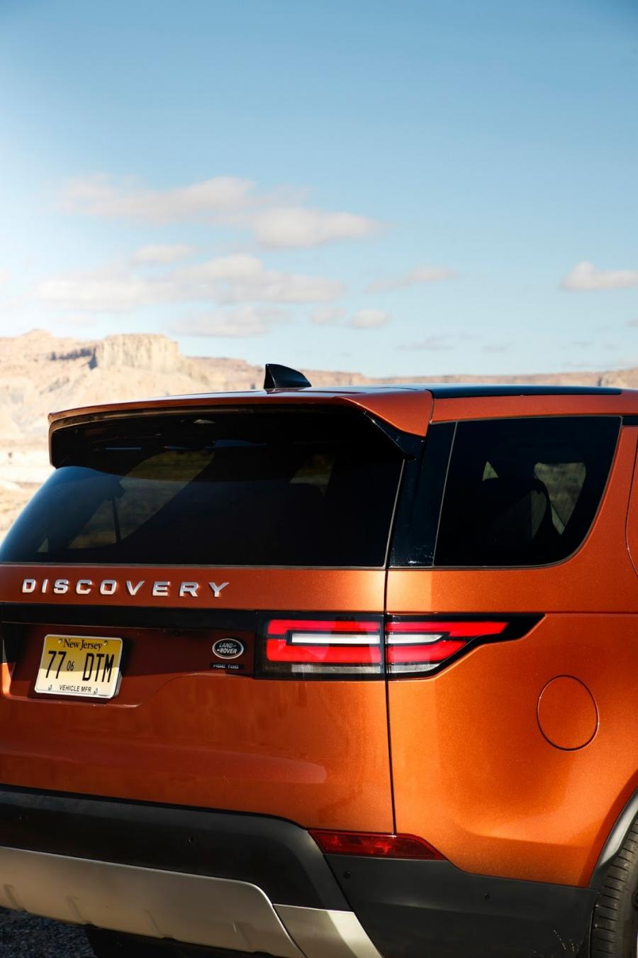  Land Rover Discovery HSE TD6 2017 года  (NA) (фото 27 из 61)